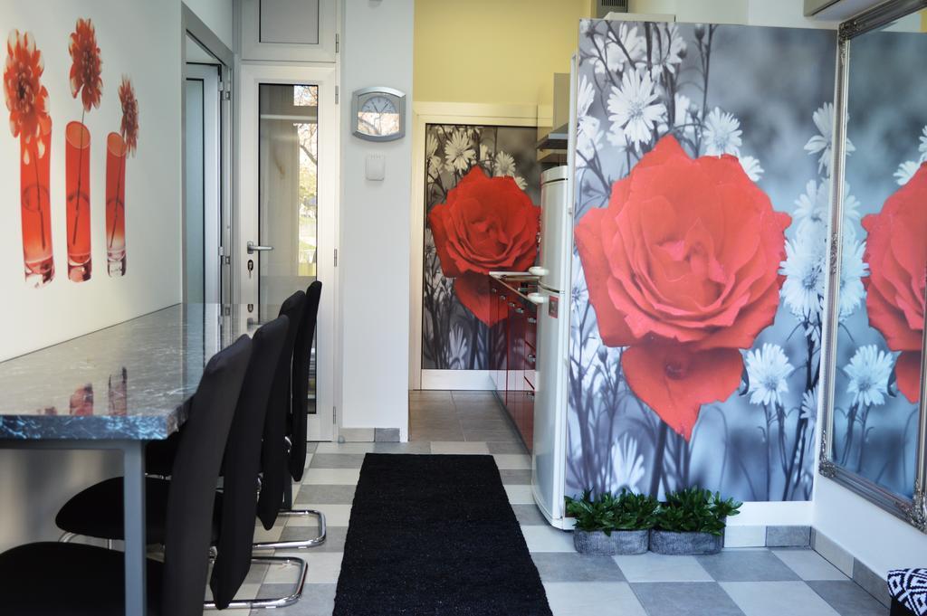 דירות ספליט Studio Two Roses מראה חיצוני תמונה