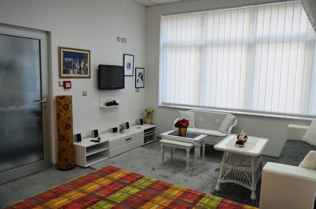 דירות ספליט Studio Two Roses מראה חיצוני תמונה