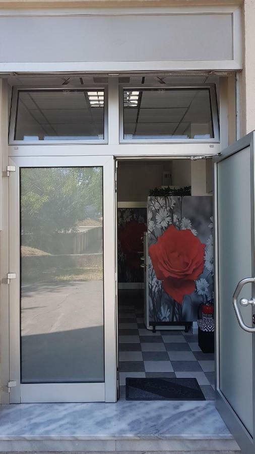 דירות ספליט Studio Two Roses מראה חיצוני תמונה