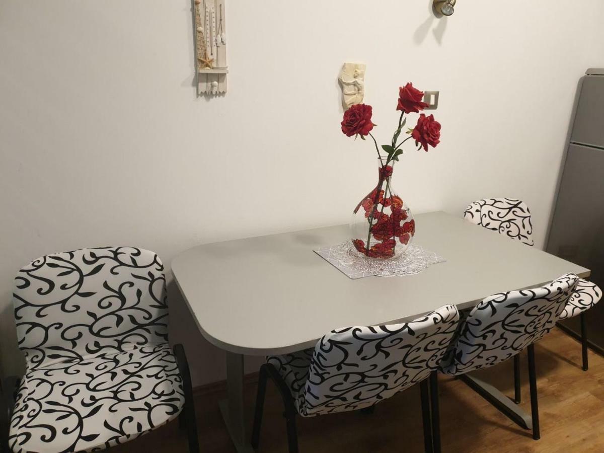 דירות ספליט Studio Two Roses מראה חיצוני תמונה